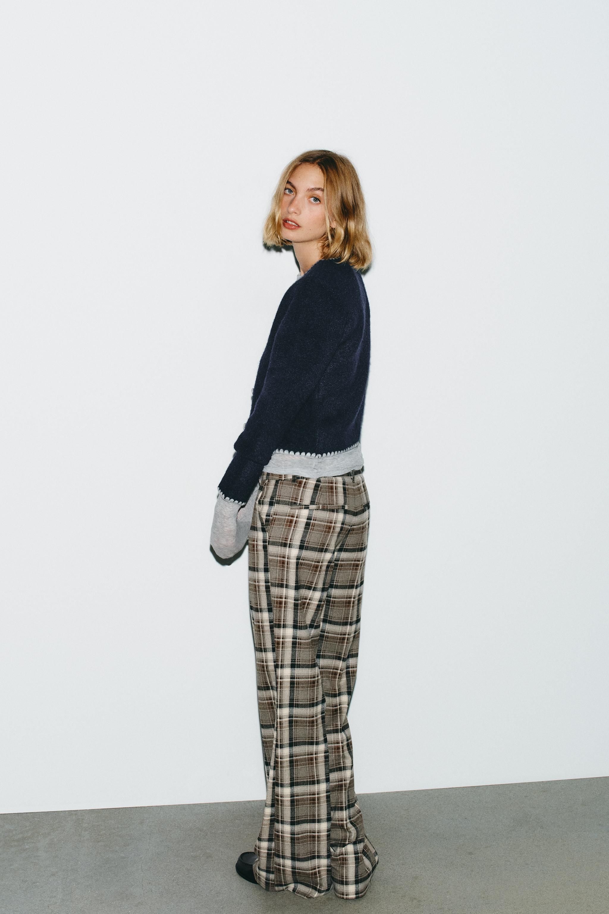 CONTRAST EMBROIDERY CARDIGAN